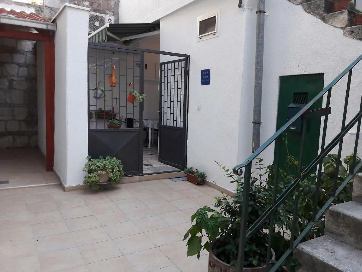 Apartment Vicenco Top Location Split